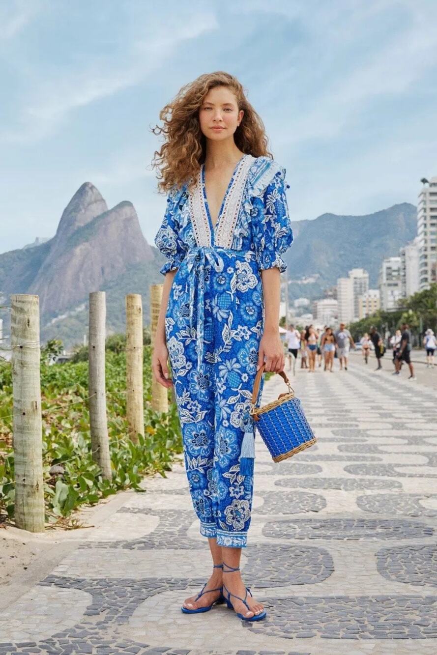 FARM RIO Full Of Flowers Blue White Lace Ruffle Deep V-Neck Jumpsuit Size Small